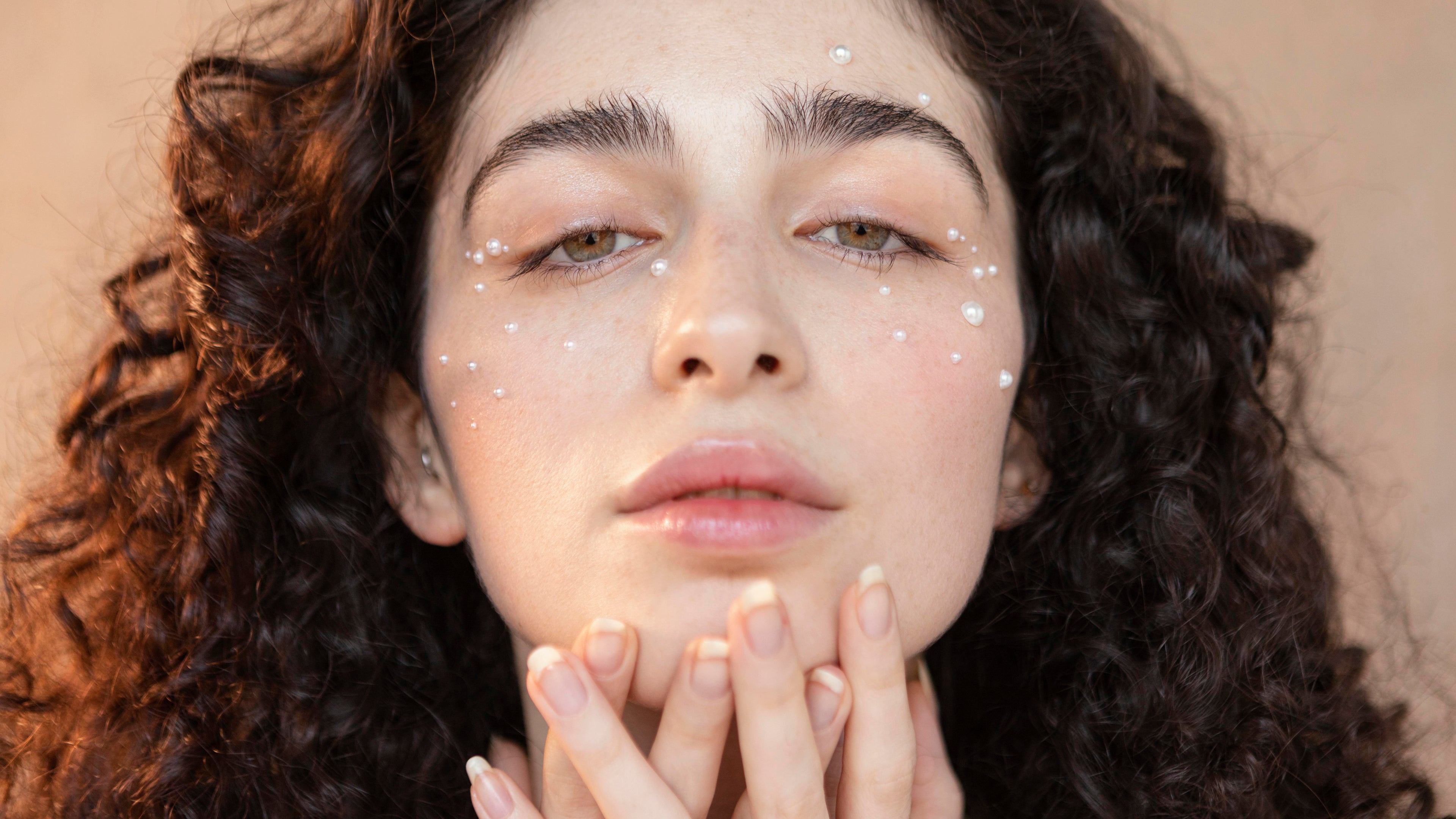 Glow, Not Grease: The Ultimate Oily Skin Routine For Your Skin